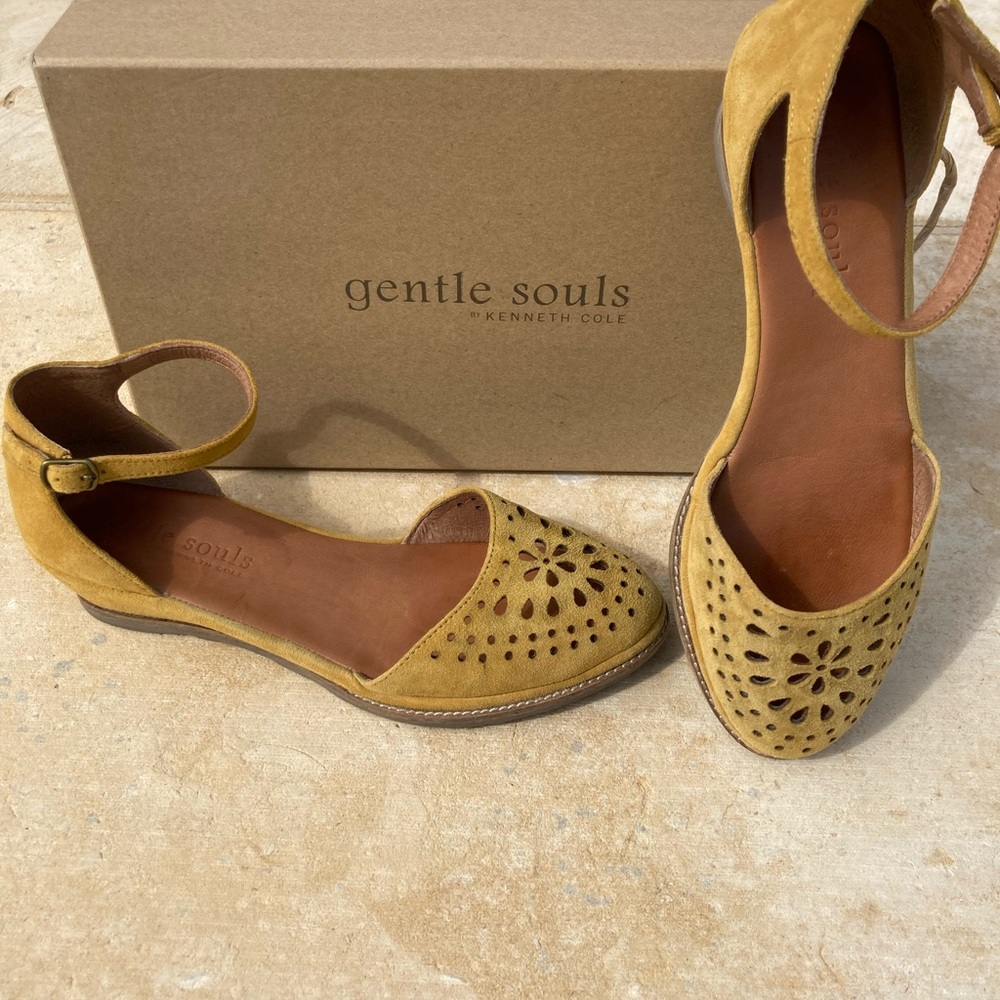 gentle souls by Kenneth Cole Naomi flats 7M
